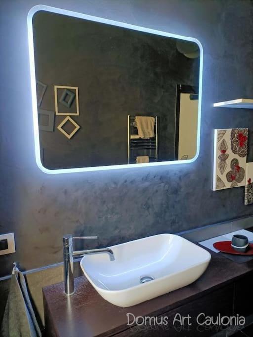 Domus Art Caulonia Roma